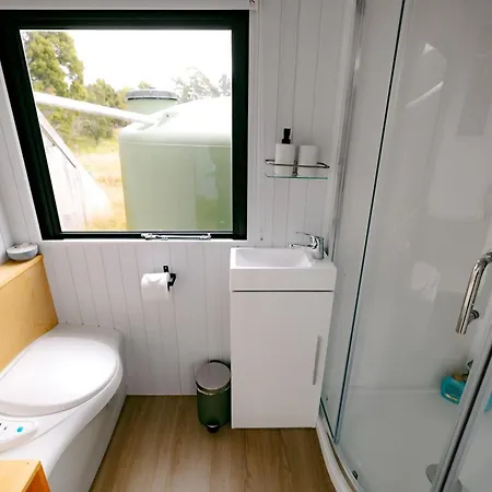 Villa Rimu View 1 By Tiny Away Hokitika Exterior foto
