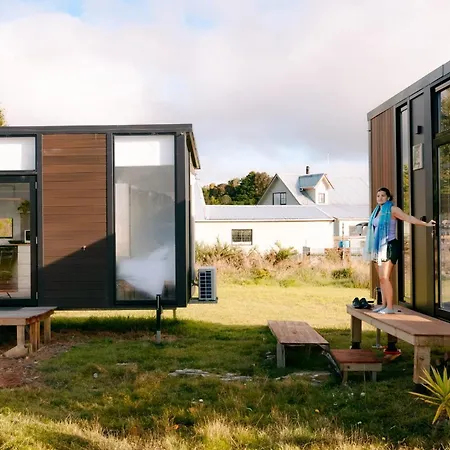 Villa Rimu View 1 By Tiny Away Hokitika Exterior foto